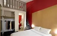 Bordeaux De מלון 2*